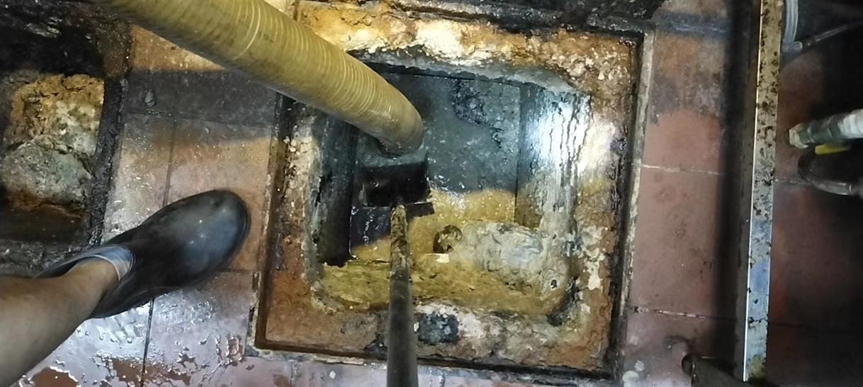 阿拉山口污水池清理一般都有毒气，怎么预防中毒呢？