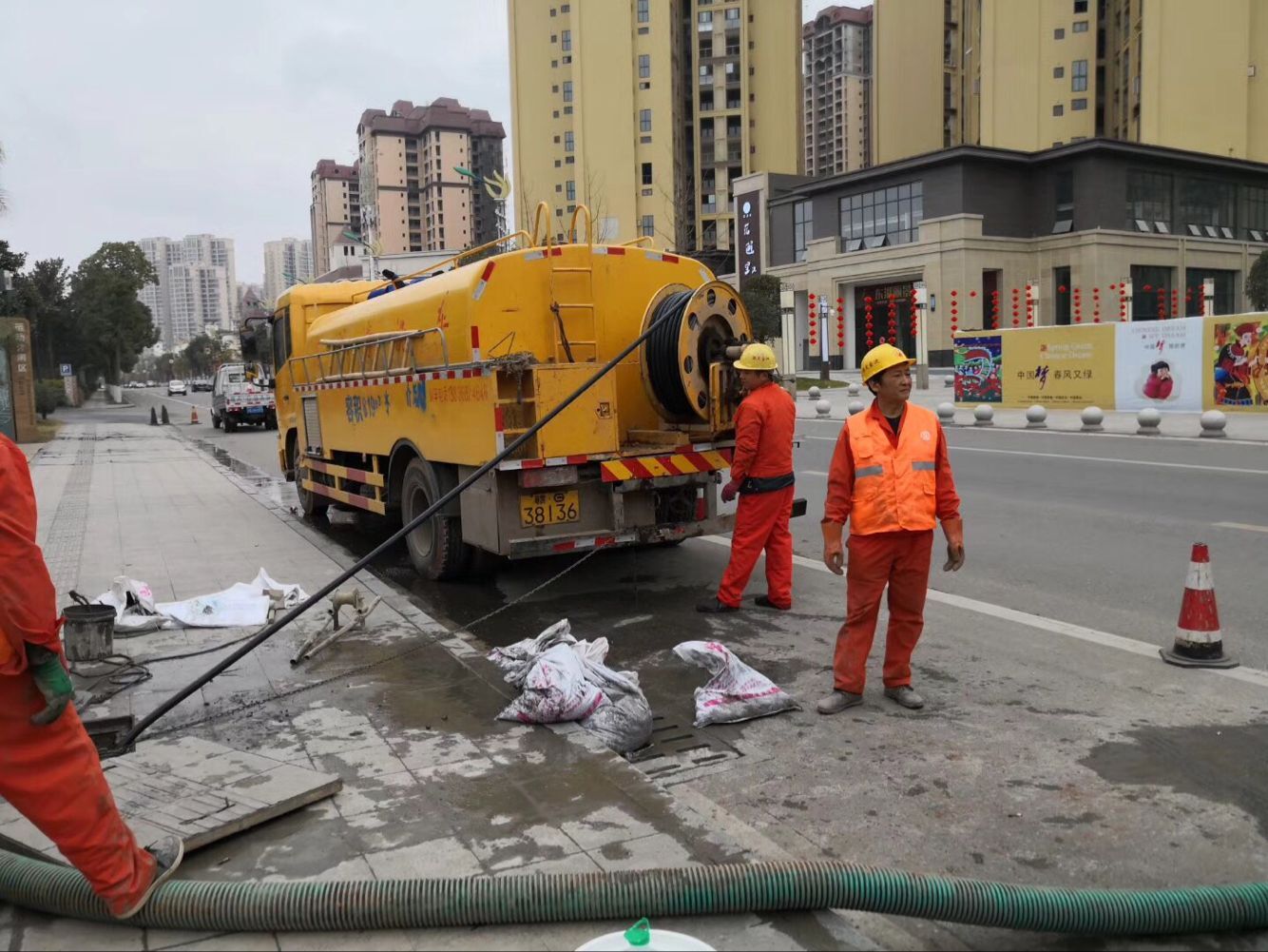 阿拉山口排污管道清淤-管道清洗
