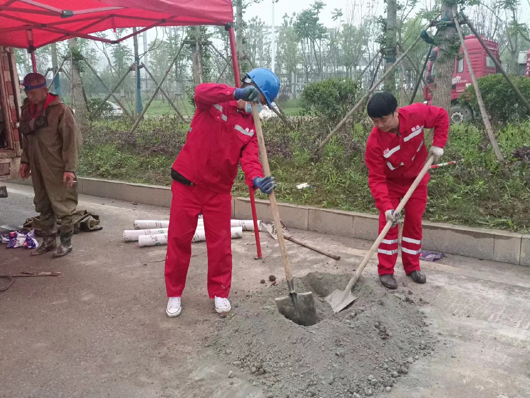 阿拉山口管道疏通哪家好】及时进行市政管道清淤