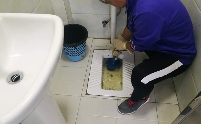阿拉山口疏通蹲坑