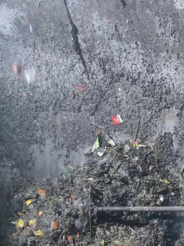 阿拉山口污水池清理